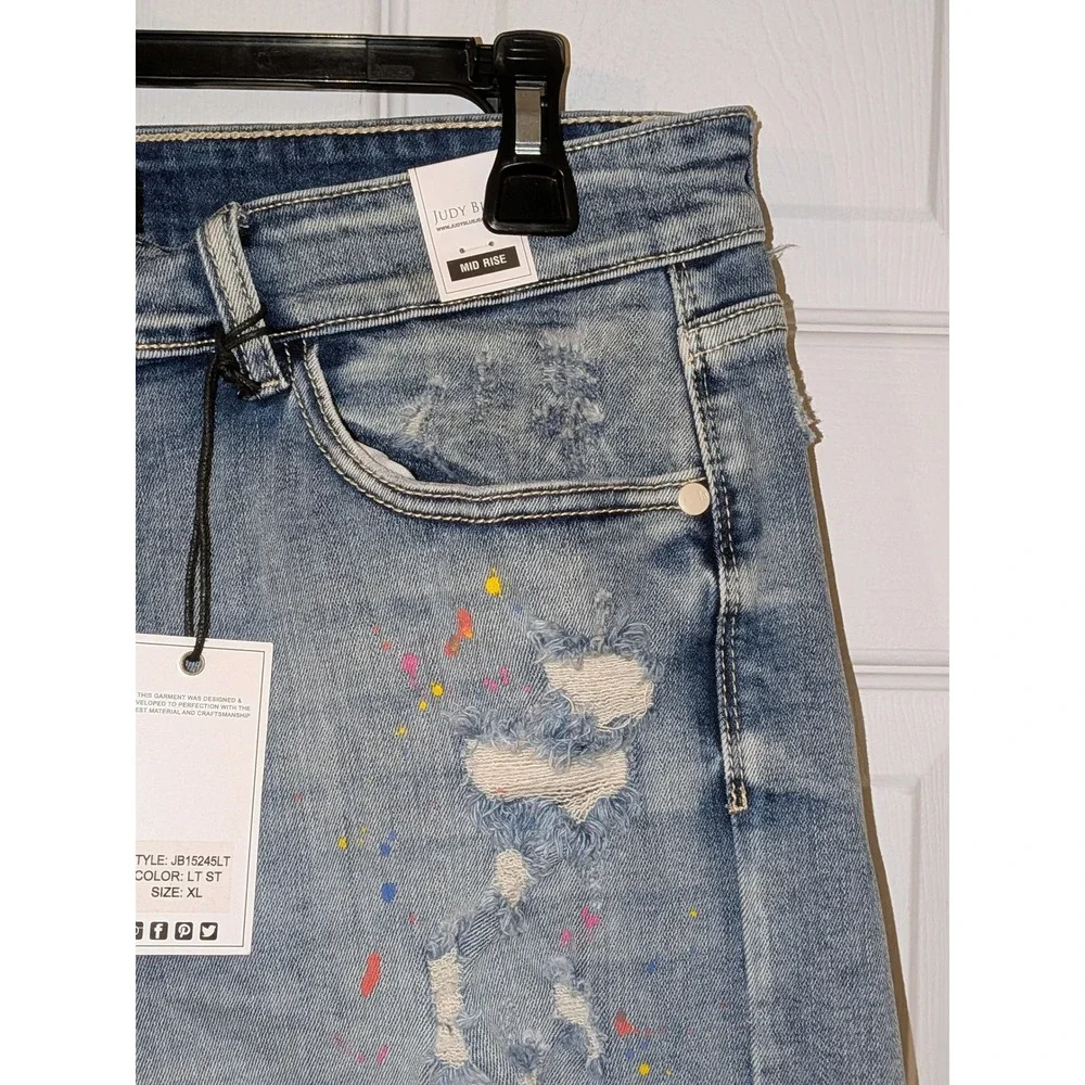 Judy Blue XL Mid Rise Distressed Paint Splatter Denim Cut‎ Off Shorts NWT
